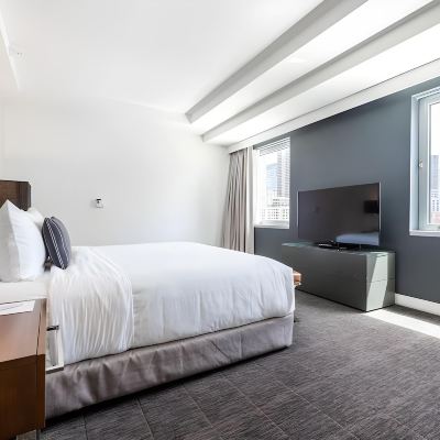 One Bedroom Accessible Suite Godfrey Hotel Chicago Promo Code