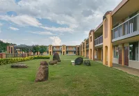 Red Roof Inn Forsyth Hotels in 