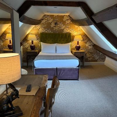 Superior Double Room The Falkland Arms Promo Code
