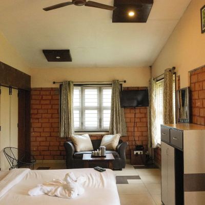 Quadruple Room River Valley Resort Promo Code