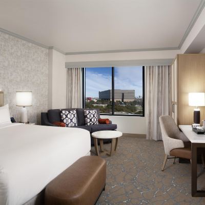 East Tower 1 King Bed Hilton Anatole Promo Code