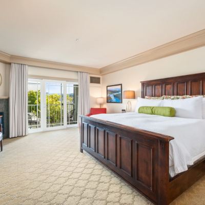 Standard Room, 1 King Bed (Executive Plaza) Hotel Bellwether Promo Code