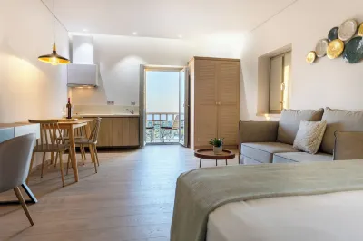 Armantanis Luxury Suites Отели в г. 