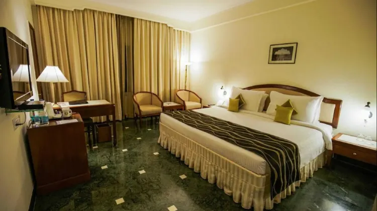 Hotel Clarks Shiraz Room
