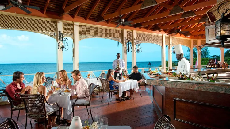 Sandals Montego Bay (Smb) 食事・レストラン