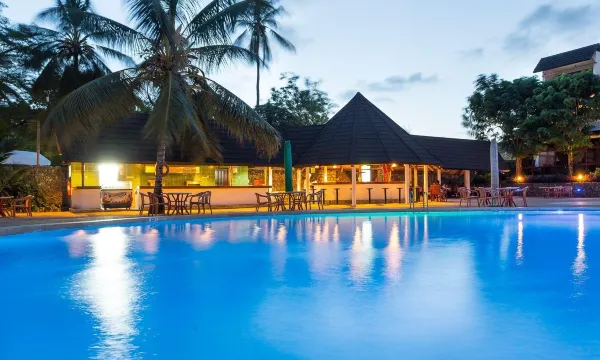travellers club hotel mombasa kenya