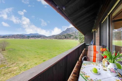 高级一卧室带阳台公寓