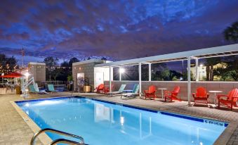 Home2 Suites by Hilton Tampa - USF/Near Busch Gardens