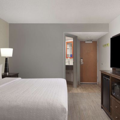 Pure Wellness King Room Hampton Inn Evansville Promo Code