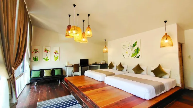 ห้องเตียงคิงไซส์พร้อมเตียงคิงไซส์ 2 เตียง