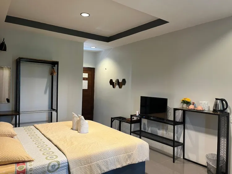 ห้องสุพีเรียร์ริมสระว่ายน้ำ