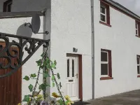 Cozy Cottage In Picturesque Scotland Hotels in Islay