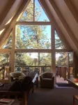 Serene Solitude mountain cabin in Allenspark