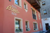 Hotel B&B Bondi Отели в г. 