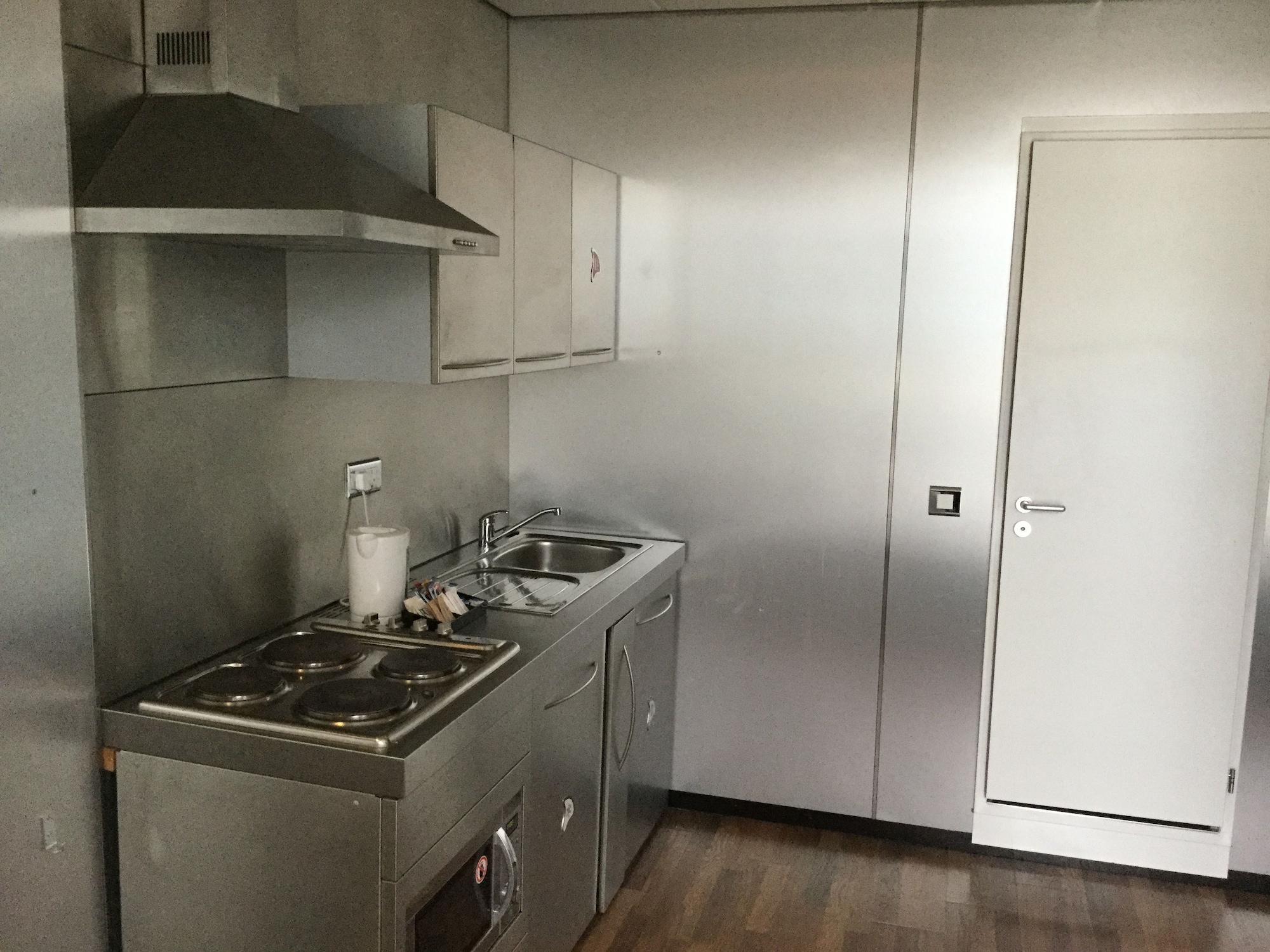 一室套房，小厨房（Stylosuite V2.0）