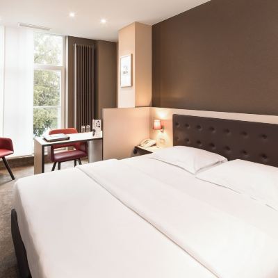 Comfort Double Or Twin Room, 1 Bedroom, City View Hotel Navarra Brugge Promo Code