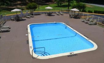 High Point Arcadia Inn - Housity