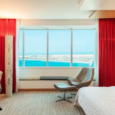 豪華一卧室特大床套房 阿布扎比皇家艾美假村酒店優惠