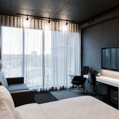Queen Room with Sofa Bed Alt Hotel Saskatoon Promo Code