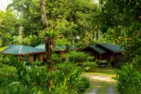 Eden Organic Farm & Bungalows Hoteles en 