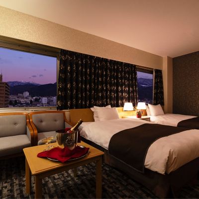 高級客房*附帶休息室福利 山形大酒店優惠