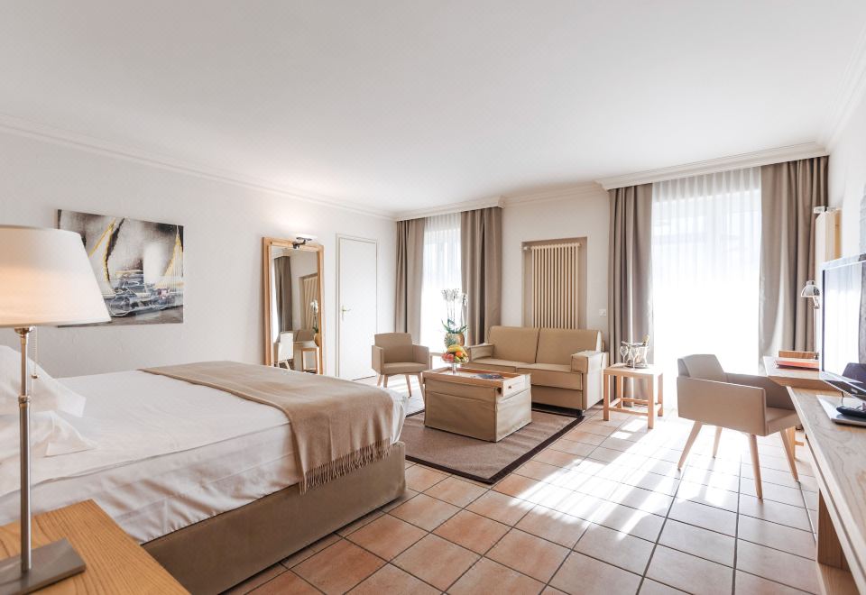 Villa Favorita - Parkhotel DeltaDeluxe Room