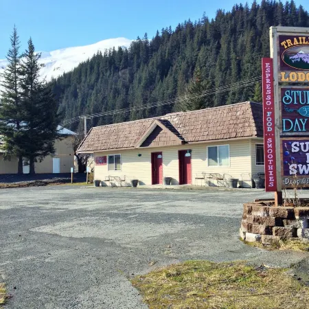 Trailhead Lodging Отели в г. Сьюард