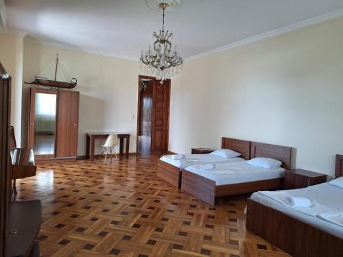 带露台的四人间