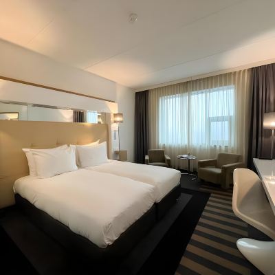 舒適豪華雙床房 萬斯特科德WTC酒店-利瓦頓優惠