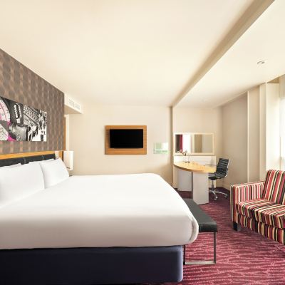 無障礙特大床房 假日曼切斯特-傳媒之城酒店優惠