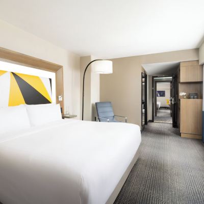 Family Room With One King And Two Double Beds M Social Hotel Times Square New York Promo Code