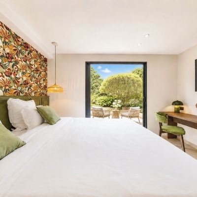 Deluxe Double Room, 1 Queen Bed, Terrace Les Capucines Promo Code