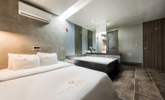 Chungju the Inners Hotel - Housity
