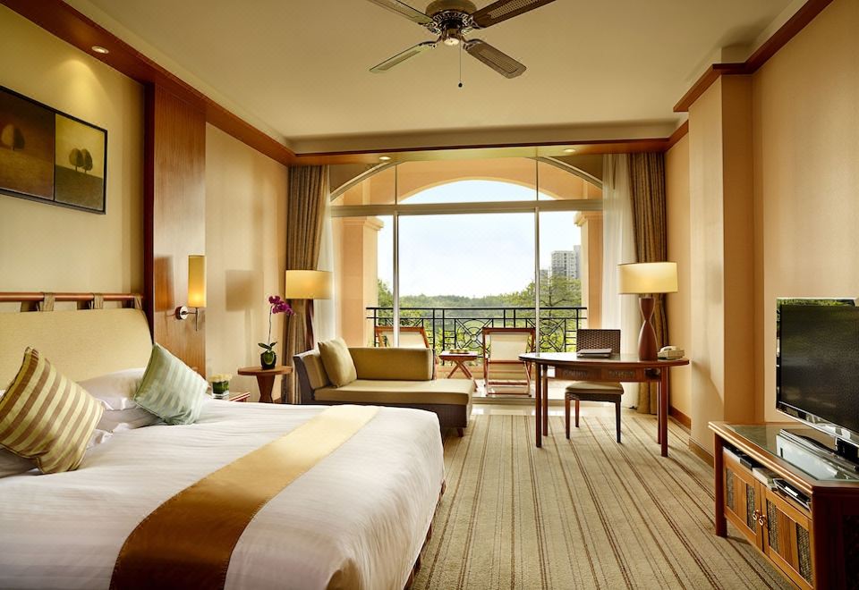 Hillview Golf Resort DongguanGolf Course-view Double Room