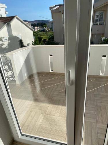 一室房（带阳台）