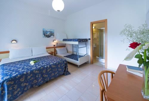 Hotel Sultano Quadruple Room