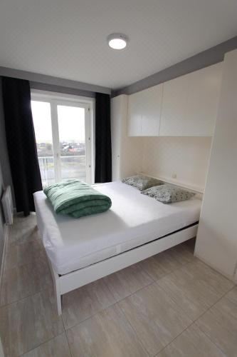 Melanie One-Bedroom Apartment