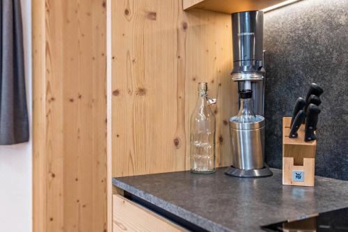 高级一卧室带阳台公寓