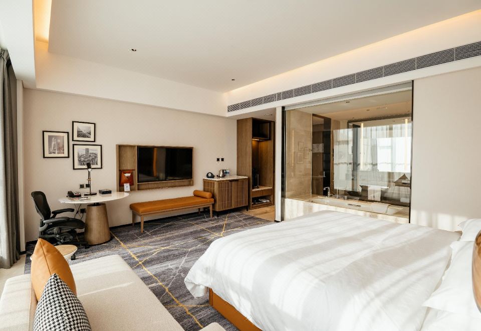 Sheraton Guangzhou HotelDeluxe King Room