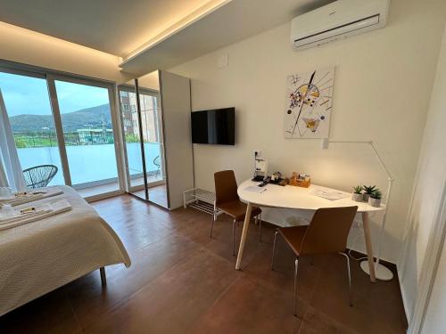 带露台的高级双人间或双床间