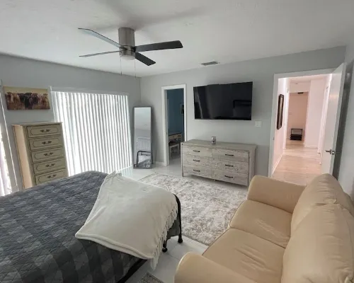 beautiful home on a 3 acre lake with security Hotele w: Clewiston