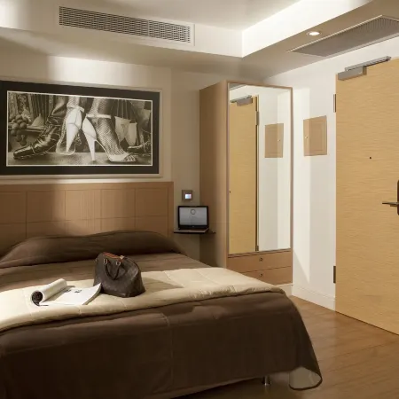 Chic Hotel