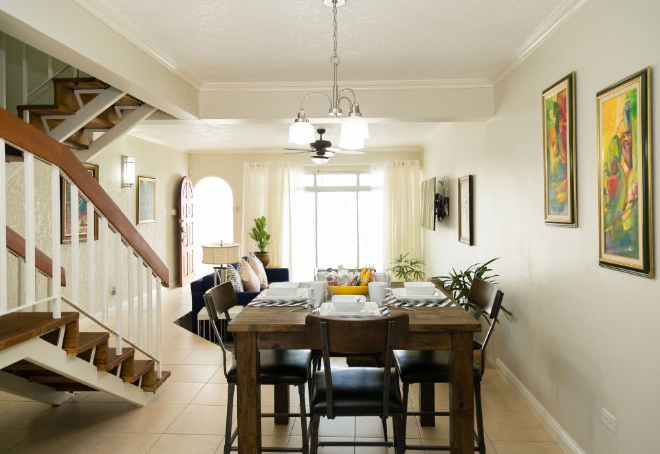 2 Bedroom Townhouse at Surbiton Square - Housity