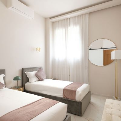 Luxury Apartment, 3 Bedrooms (Via Falcone 5) Heart Milan Apartments - Duomo Promo Code