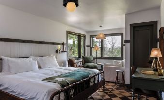 Hemlock Neversink - Housity