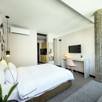 Connecting Room Pixel - an Autonomous Hotel by Loginn Promo Code