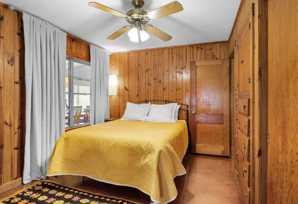 令人心醉的小溪景观和舒适舒适-宁静休闲