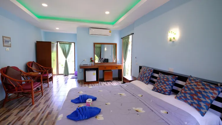 Deluxe Beach Front Room With Air Conditioner