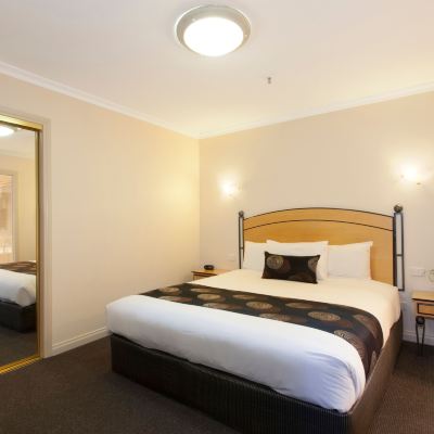 One Bedroom SPA Suite Melbourne Metropole Central Promo Code