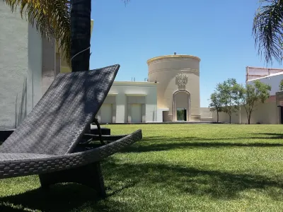 Wyndham Garden Aguascalientes Hotel & Casino Отели в г. 